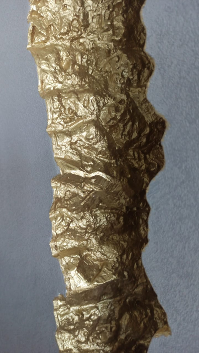 Гипсовый светильник в виде разлома в стене