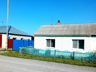 Дом в с. Скатинское Камышловский р-н