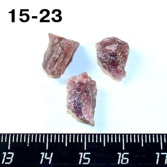 Турмалин натуральный (необработанный) Малхан №15-23: комплект - 3,1г - 15*8*7мм + 14*9*8мм + 13*9*7мм