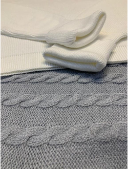 Свитер женский