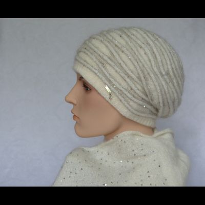 Женский берет рельефными полосами Vizio Италия 6938 белый с бежевым