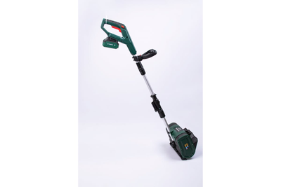 Снегоуборщик аккумуляторный FAVOURITE OBS 21/4SP (21В, 4Ач) [56774]