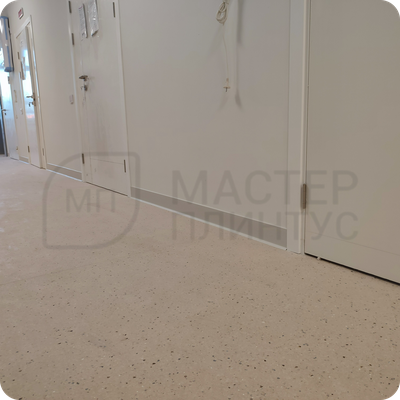 Плинтус ХДФ Dollken S100 100мм Х 2,575 м 1248/1145 Бело-серый в интерьере 8