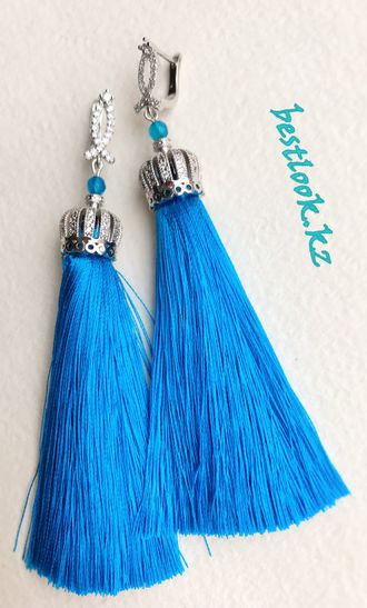 Шелковые серьги-кисти с агатом голубого цвета