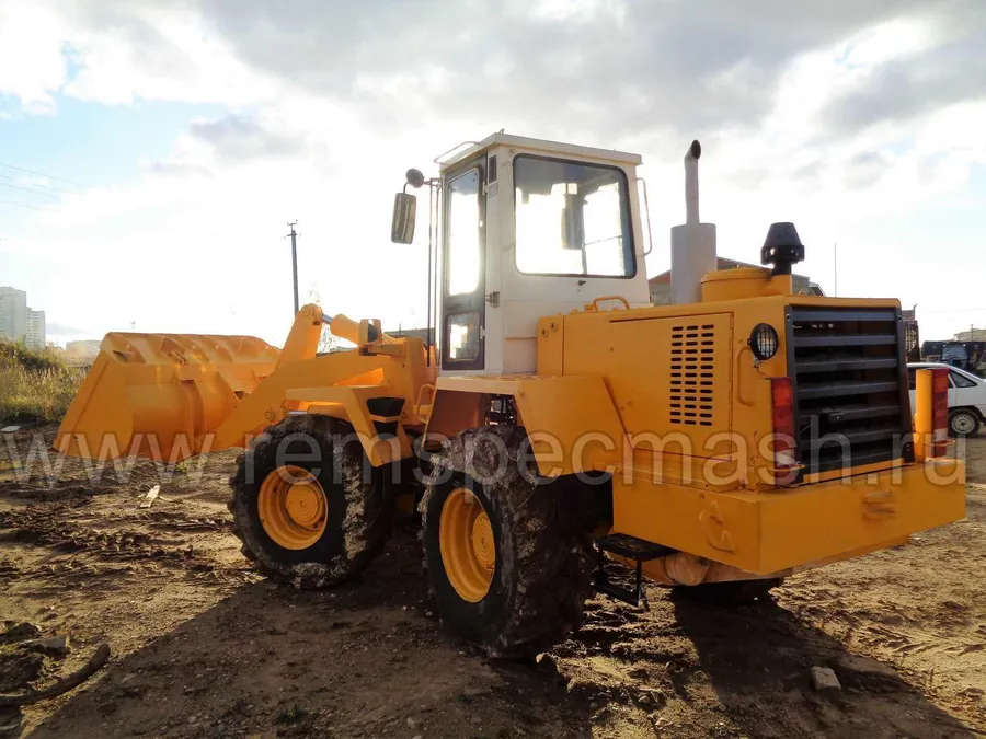 Фронтальный погрузчик Амкодор 333, после капремонта.