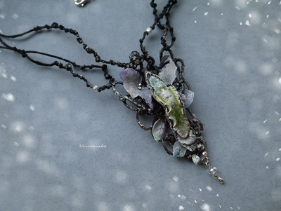 Волшебное колье "Зимняя Дриада из Зачарованного Леса"