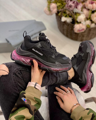 Кроссовки Balenciaga Triple S черные с фиолетовой подошвой в Архангельске