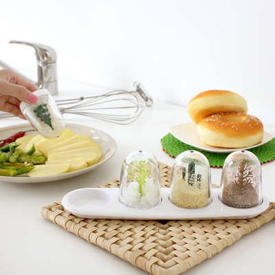 Sets for spices trees