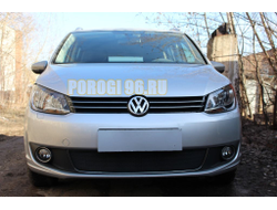Защита радиатора Volkswagen Touran 2011- / Volkswagen Caddy 2010-2015 black