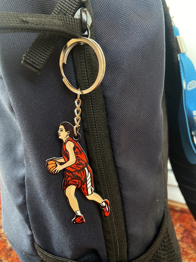 Брелок Баскетболистка (металлический плоский двусторонний)