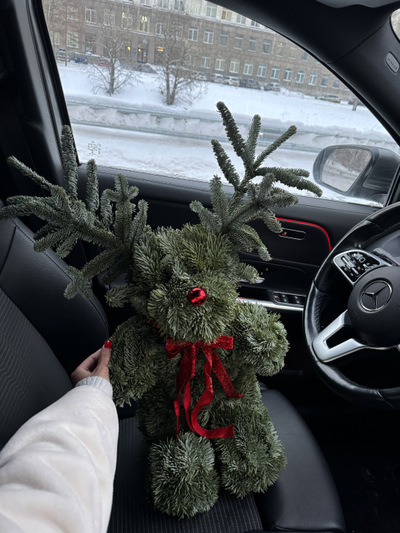 Новогодний олень из нобилиса