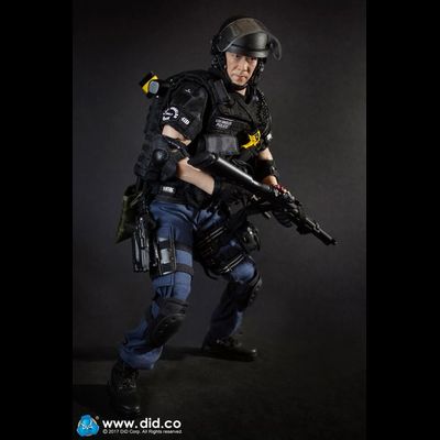 Разгрузочный жилет с подсумками, наплечниками и шевронами 1/6 (MA1008) - DID