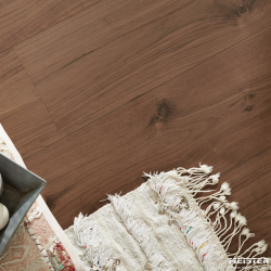 Паркетная доска Meister Орех Американский лайвли 8523 в интерьере