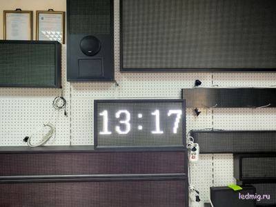 Уличные часы-[88:88]-t-370х690мм (белый)