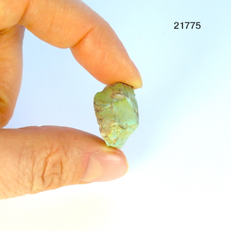 Бирюза натуральная (необработанная) Казахстан арт.21775: 3,9г - 19*14*13мм