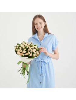 Букет из 11 кремовых кустовых роз