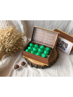 Конфеты Кедровые с вяленой клюквой (музыкальная шкатулка) (170 г)