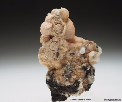 Ольмиит и кальцит. Южная Африка. 52*35*30мм.