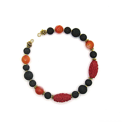 "Тёплое настроение". Браслет из бусин лавы, агата и коралла