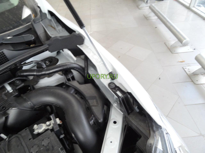Амортизаторы (упоры) капота для Nissan Tiida 2 (2015-)
