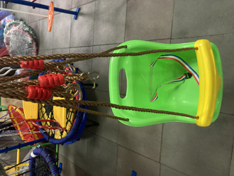 Качели детские пластиковые