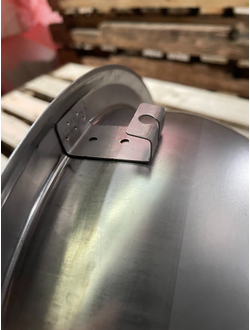 Крепление для подстольного монтажа моек из нержавеющей стали