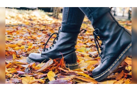 мартинсы черные. на тонкой подошве 