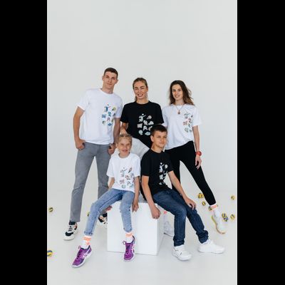 Футболка повседневная белая Volleylife (со стикерами) размер 42-48