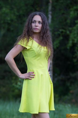 Платье из льна