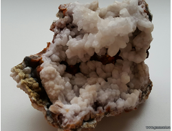 Кварц-кварцин халцедоновый. 74*67*49мм