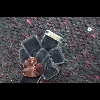 Vizio Италия 6926 берет с украшением серый с розовым