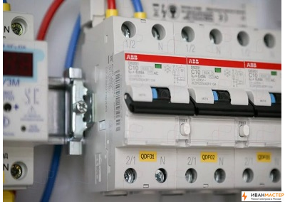 Заказать монтаж УЗО под ключ в щитке квартиры в Москве ИВАНМАСТЕР