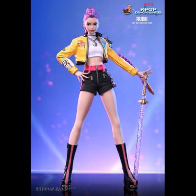 ПРЕДЗАКАЗ - Руми ("Кейпоп-охотницы на демонов") - Коллекционная ФИГУРКА 1/6 Rumi  KPop Demon Hunters (TMS176) - Hot Toys ?ЦЕНА: 33500 РУБ.?