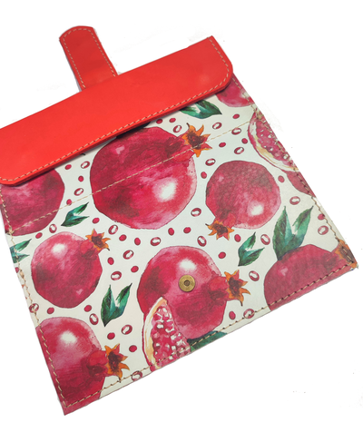 Большое портмоне с хлястиком с принтом "Гранаты"