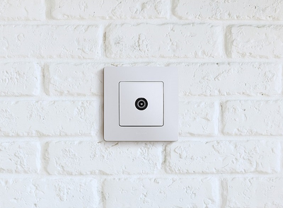 Розетки и выключатели Legrand ETIKA