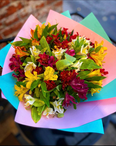 Букет из альстромерии микс 21 шт.