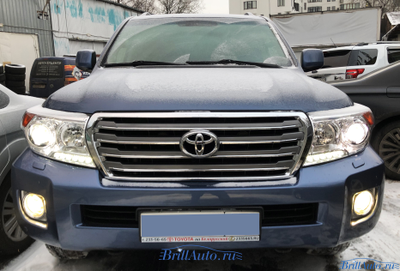 Комплект рестайлинга Toyota Land Cruiser 200 из 2007 в 2012