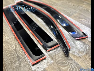 Дефлекторы ветровики Toyota Land Cruiser 200 на окна