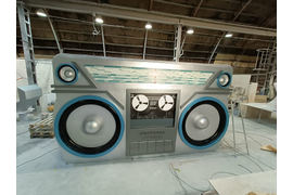 Огромный арт-объект для улицы