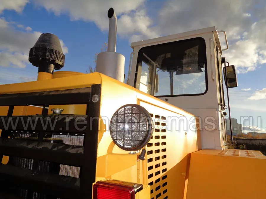 Фронтальный погрузчик Амкодор 333, после капремонта.