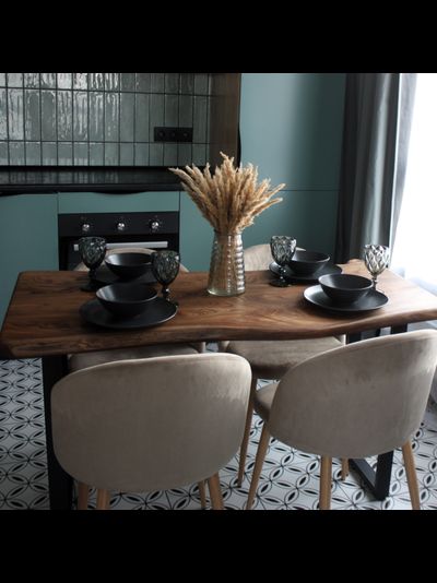 стол из слэбов карагача в тёмной тонировке