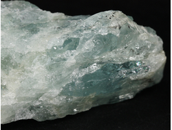 Берилл голубой (Аквамарин), необработанный, дикий образец, Бразилия (74*32*25 мм, 66 г) №37880