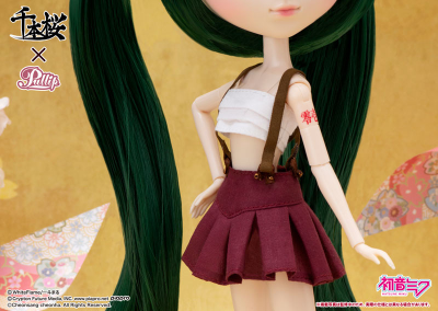 Кукла Пуллип Мику Хацунэ (Pullip Hatsune Miku Senbonzakura ver.)