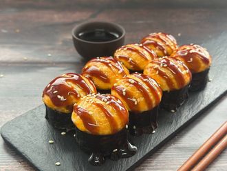 МЕГАролл Запеченный с креветками