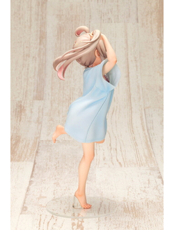 Фигурка 1/6 Махиро Ояма (Oyama Mahiro NEET T-shirt Ver.)