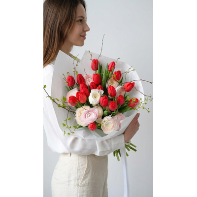 Букет цветов на 8 марта № 756