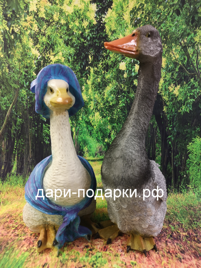 Гусыня в шляпке 44*32см  1,6кг   полистоун Россия 2249/012085*