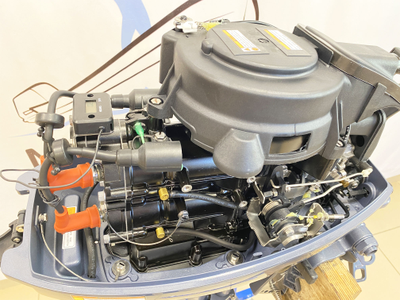 Лодочный мотор APACHE T9.9 BS под колпаком