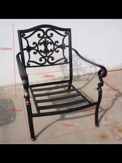 Кресло из литого алюминия Venice