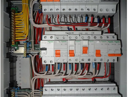 УСТАНОВКА ЭЛЕКТРОЩИТА